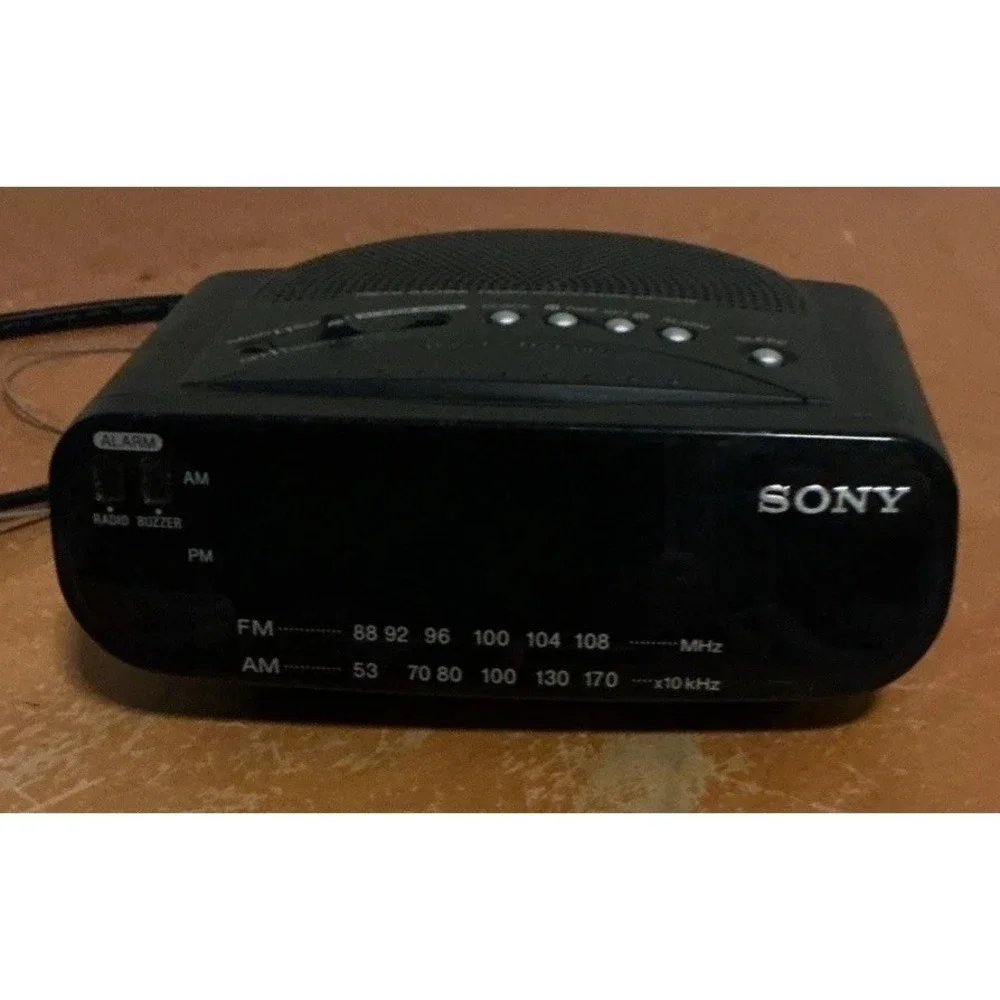 Sony ICF-C212 Dream Machine Digital Alarm Clock AM/FM Radio Tested Working‎